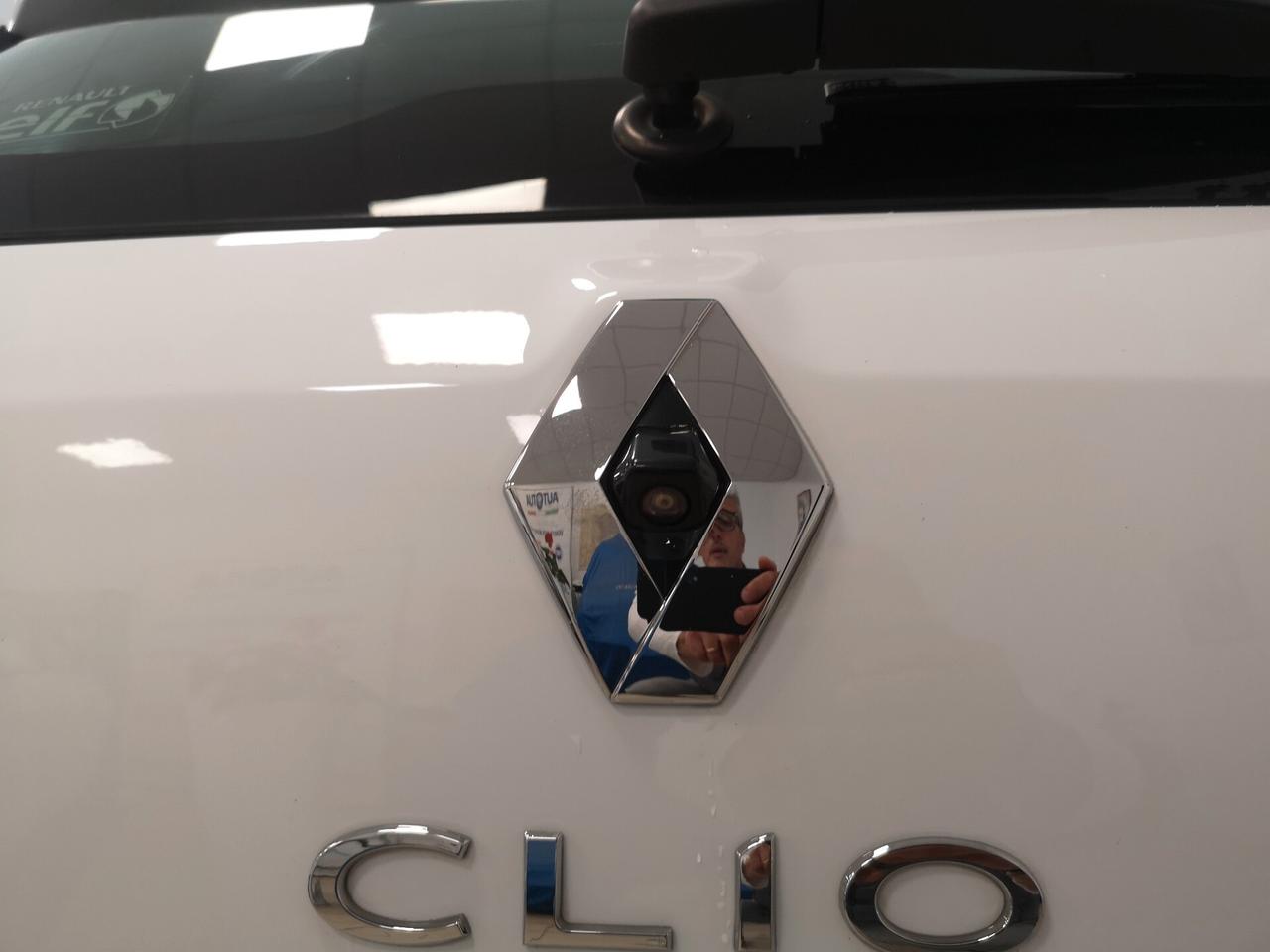 Renault Clio 1.2 75 CV 5 porte Duel