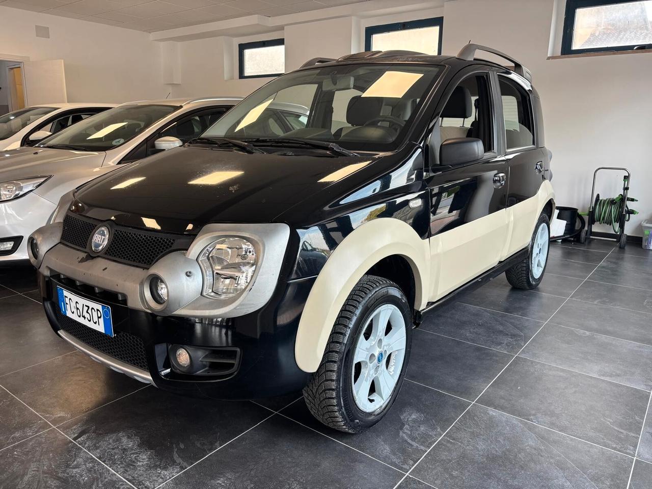 FIAT PANDA ANNO 2006 DS 1.3 ATRAZIONE 4X4 KM 200 MILA
