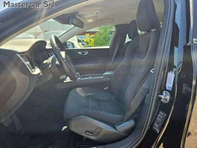 VOLVO V60 V60 2.0 b3 Momentum N1 auto 7m - GH345PR