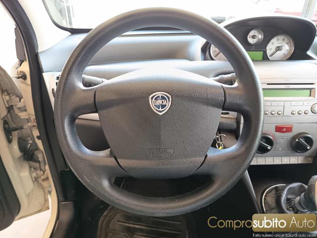 LANCIA Ypsilon 1.2 69 CV Diva