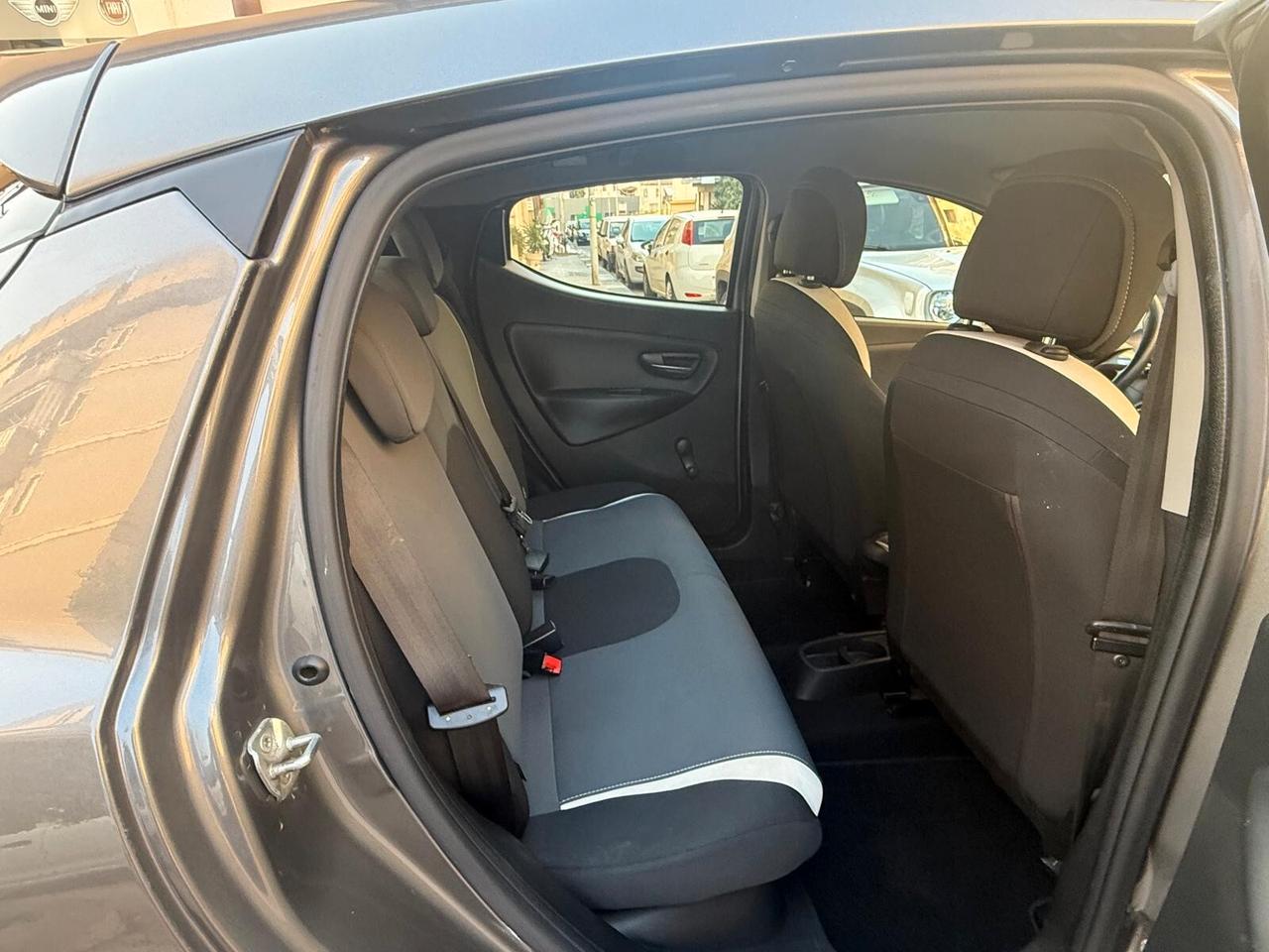 Lancia Ypsilon 1.2 69 CV 5 porte Elle