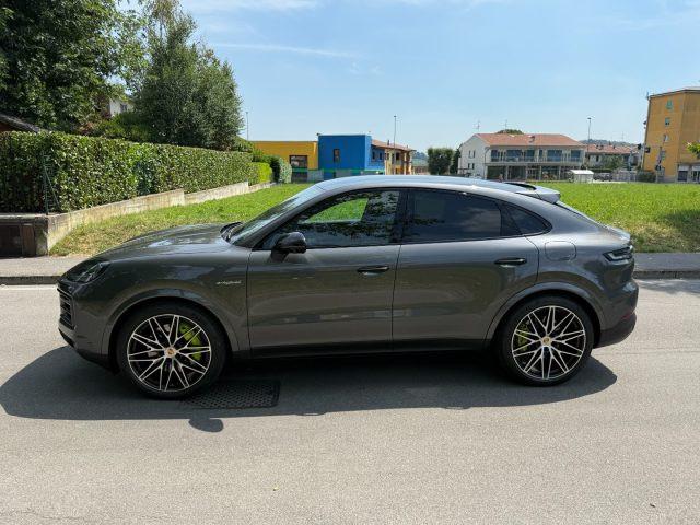 PORSCHE Cayenne Coupé 3.0 V6 E-Hybrid MOD. 2024 IVA ESPOSTA