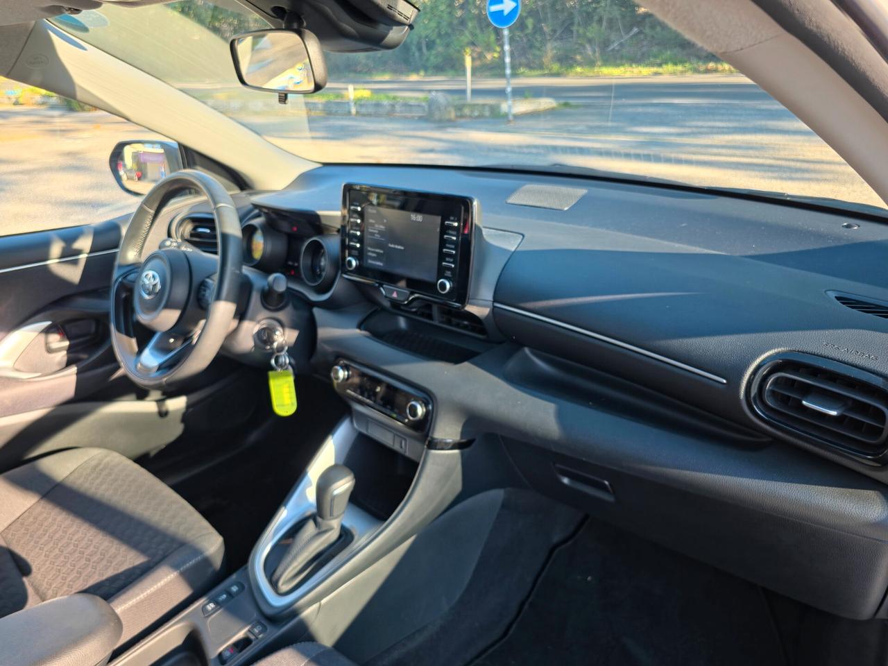 Toyota Yaris 1.5 Hybrid 5 porte Trend Automatica E6 NEO 2023