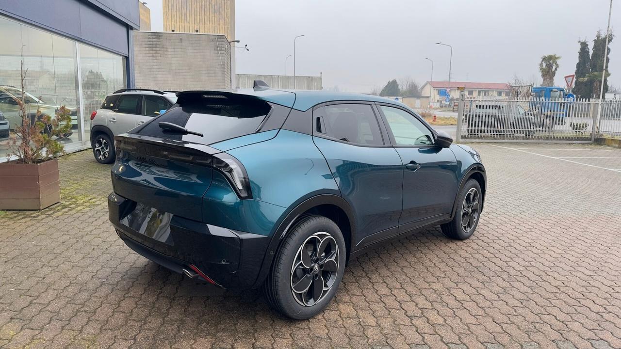 Alfa Romeo Junior 1.2 145 CV Hybrid eDCT6 Ti