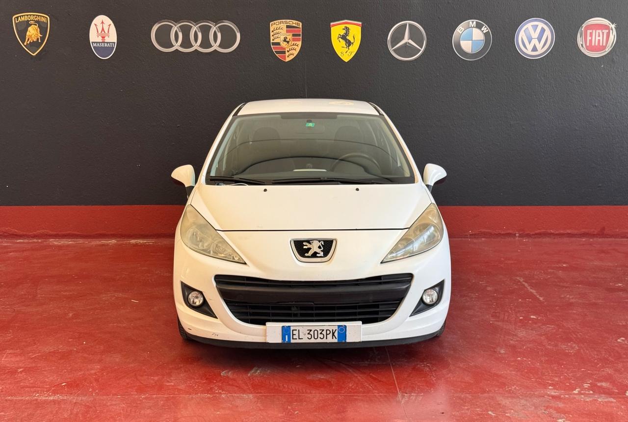 Peugeot 207 1.4 HDi 70CV 5p. OK NEOPATENTATI