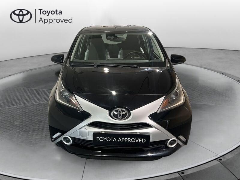 Toyota Aygo 1.0 VVT-i 69 CV 5 porte x-play X NEOPATENTATI + NAVIGATORE