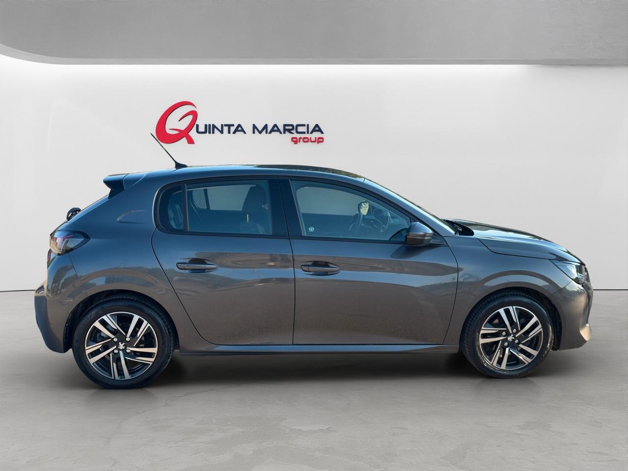 Peugeot 208 PureTech 100 ALLURE PACK-KEYLESS(CARPLAY