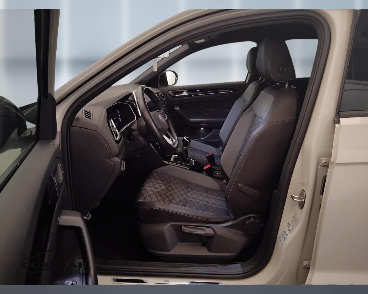 VOLKSWAGEN T-Roc I 2022 - T-Roc 1.0 tsi R-Line 110cv