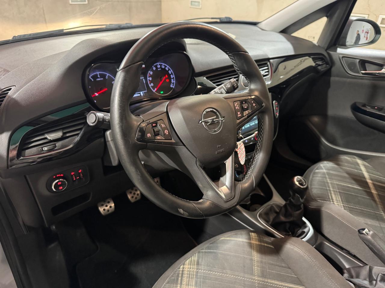 Opel Corsa 1.4 90CV GPL Tech 5 porte b-Color