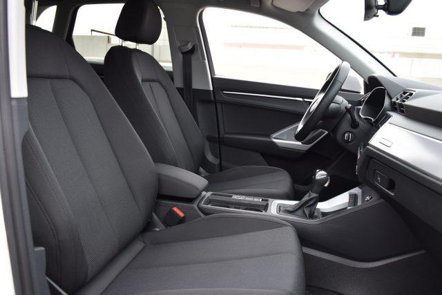 AUDI Q3 35 TDI S tronic Business Advanced