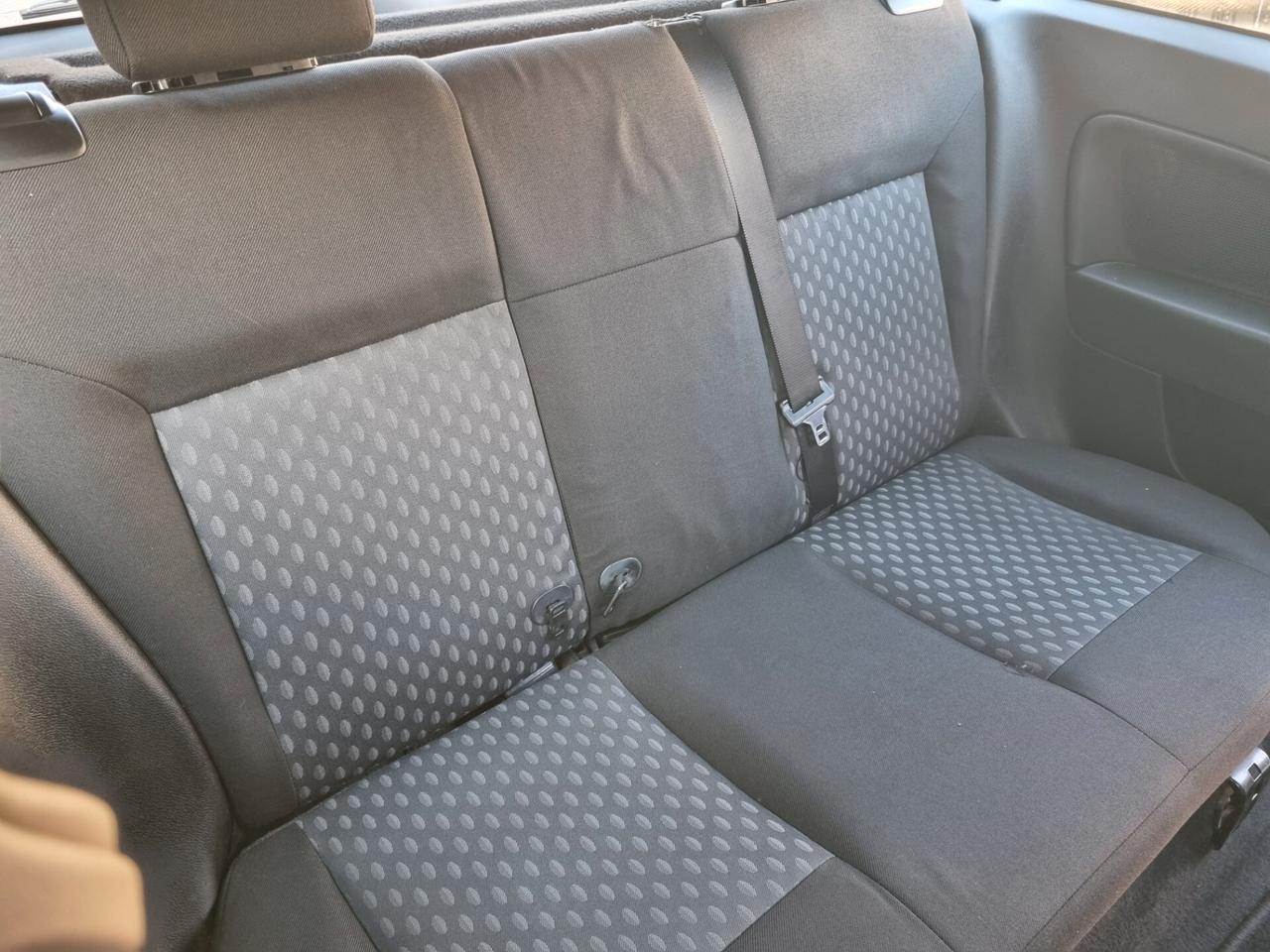 Ford Fiesta 1.4 16V 5p. Ghia