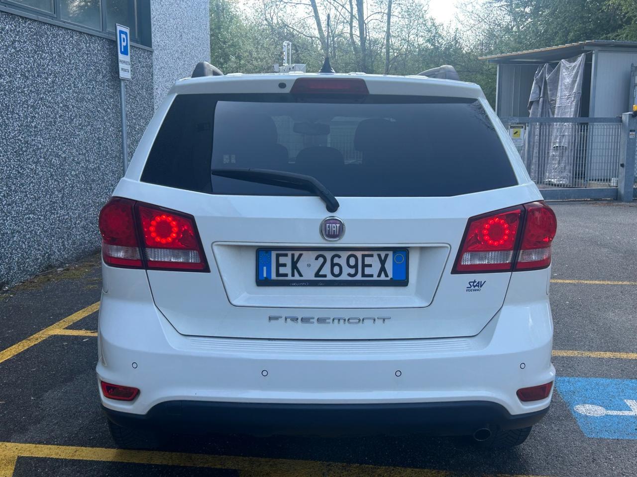 Fiat Freemont 2.0 Multijet Lounge 7 Posti Pelle Sensori Clima – Ottime Condizioni