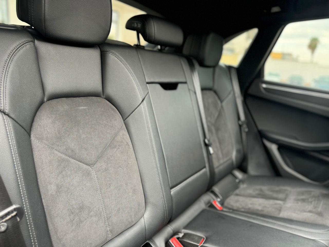 Porsche Macan 2.0 TOTAL BLACK TETTO