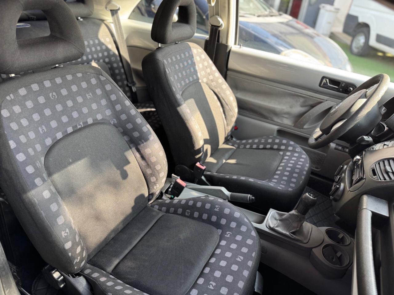 Volkswagen New Beetle 1.6