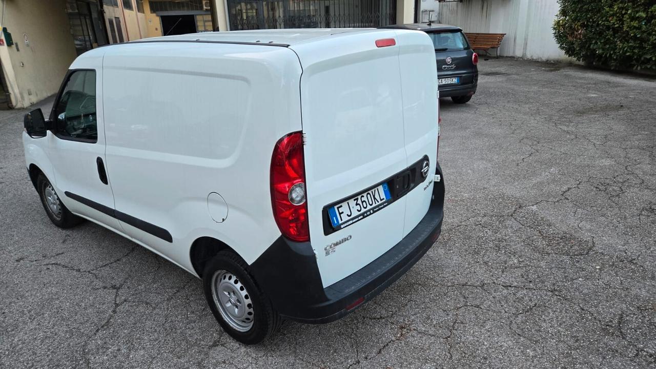 Opel Combo 1.6 CDTI 105CV Van (1000kg)Diesel E6