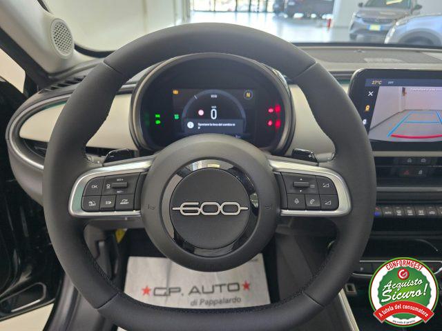 FIAT 600 Hybrid DCT MHEV La Prima