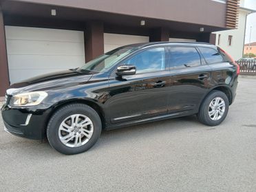 Volvo XC 60 XC60 D3 Geartronic Momentum tua a € 185 mese