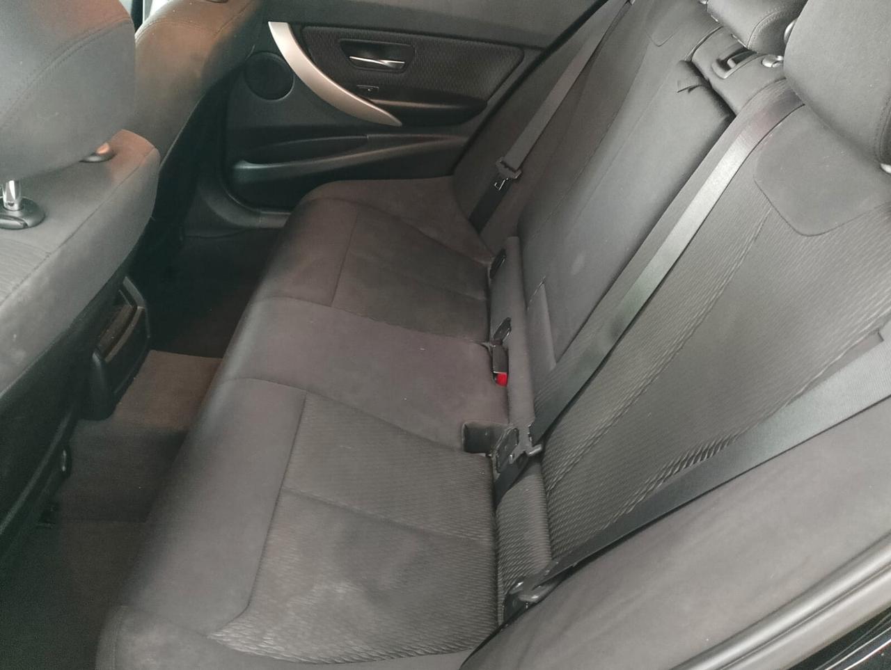 Bmw 316d Touring Sport-Automatico-Navi