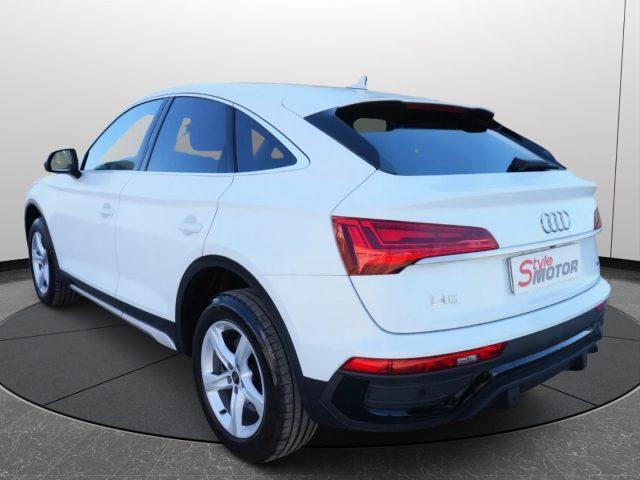 AUDI Q5 SPORTBACK 40 TDI quattro S tronic Business Advance