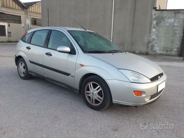 Ford Focus 1.8 TDCi 115CV 5p. Zetec