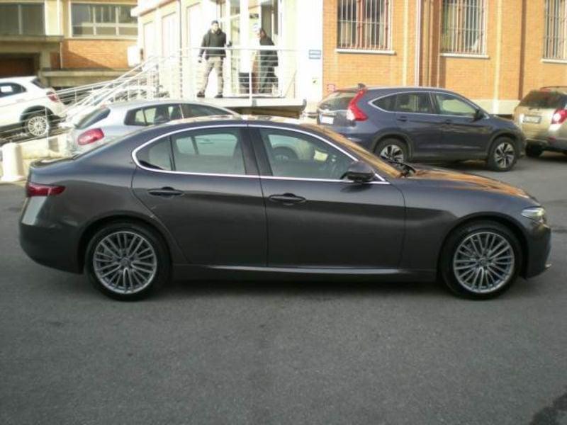 Alfa Romeo Giulia 2.2 t Executive 190cv auto my19