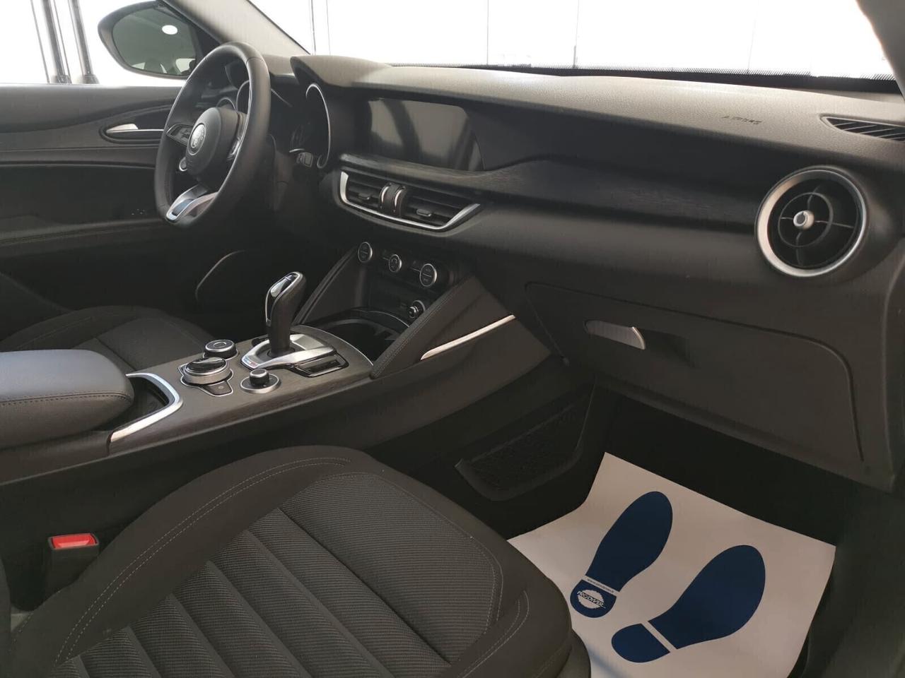 Alfa Romeo Stelvio 2.2 Turbodiesel 160 CV AT8 RWD Super