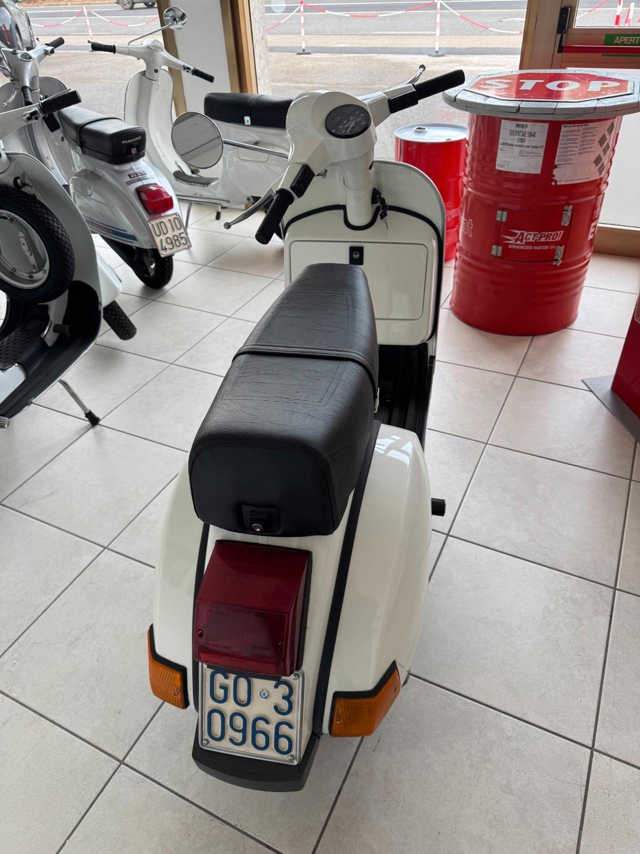 Piaggio Vespa P 125 X ARCOBALENO