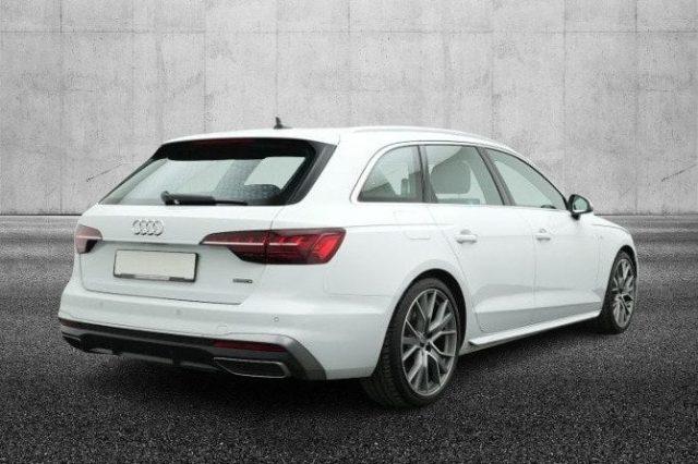 AUDI A4 Avant 40 TDI quattro S tronic S line edition