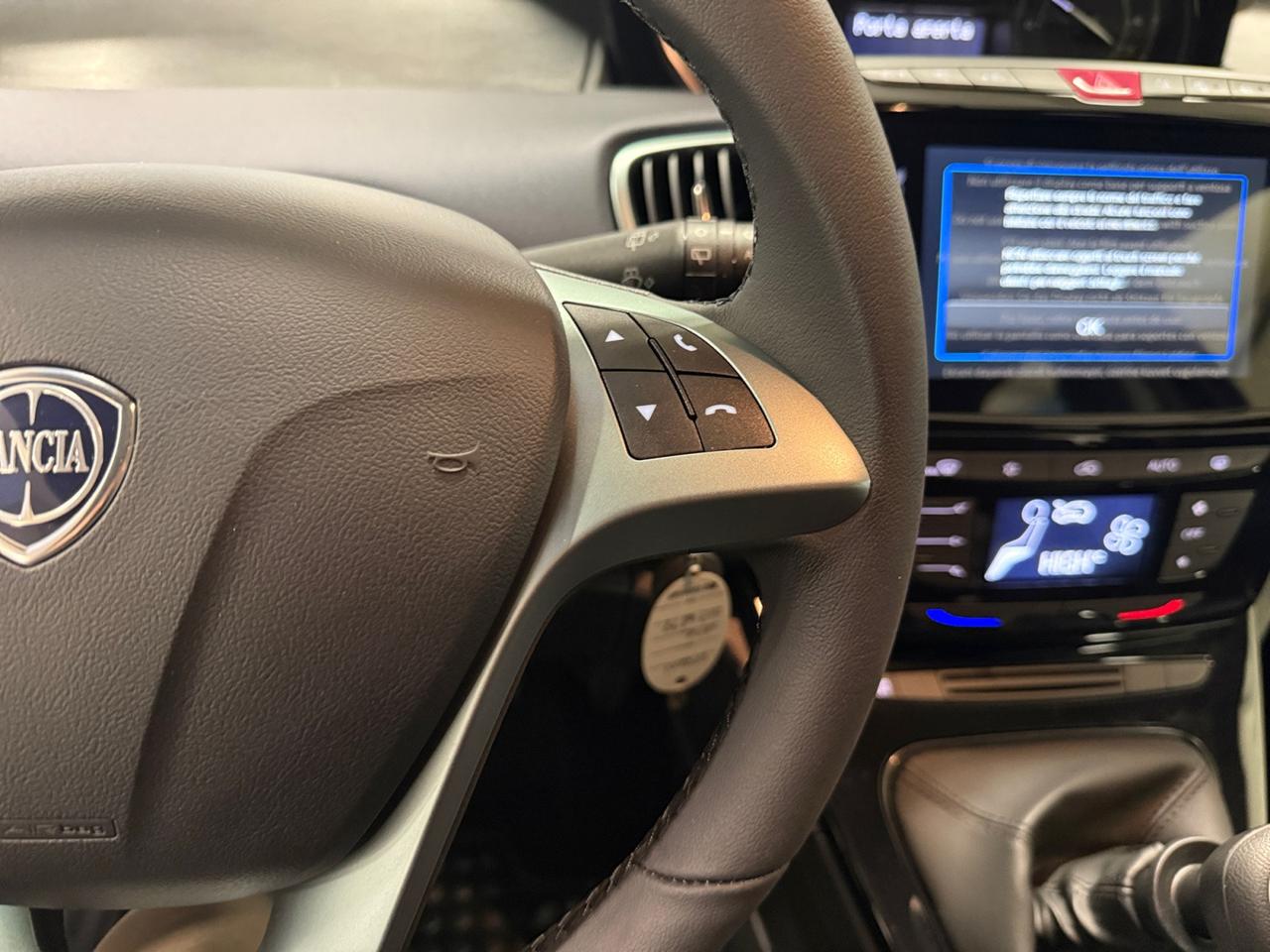 LANCIA Ypsilon III 2021 - Ypsilon 1.0 firefly hybrid Platino s&s 70cv