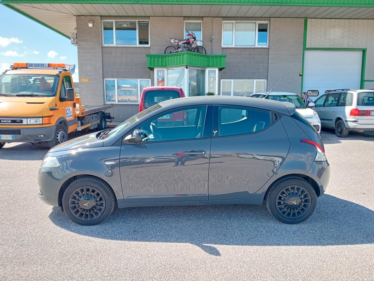 Lancia Ypsilon 1.3 MJET 95CV Elefantino