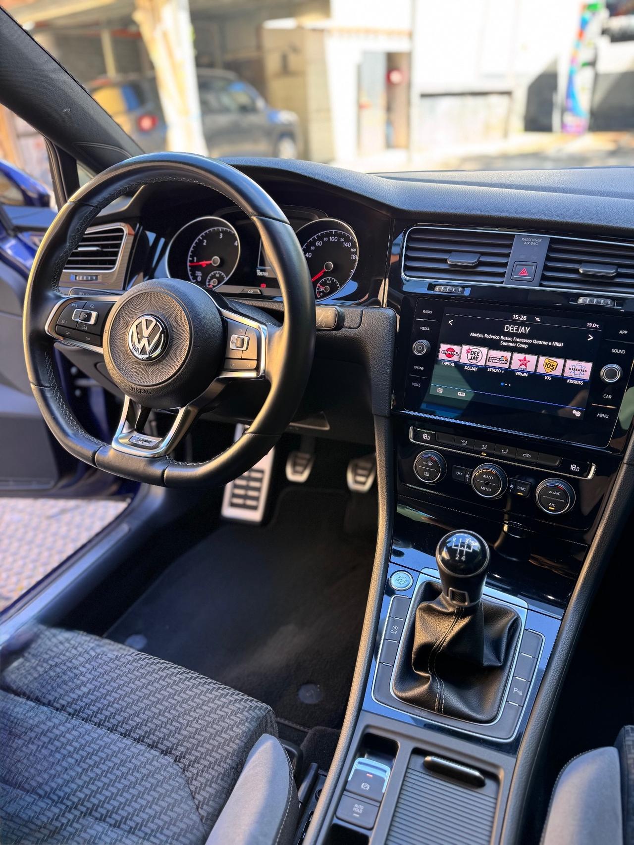 Volkswagen Golf 7.5 1.6 TDI 115 CV 5p. R-Line