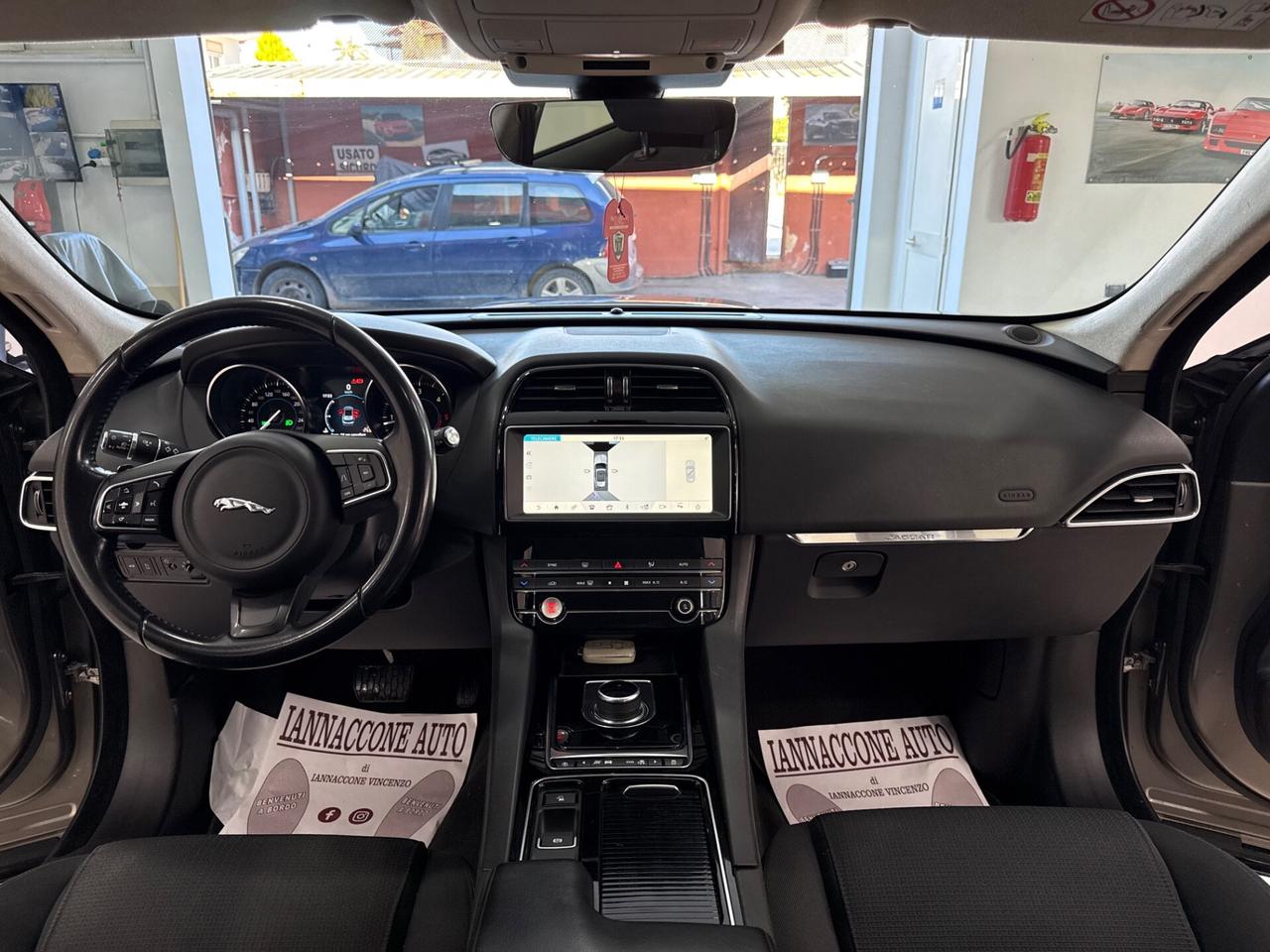 Jaguar F-Pace 2020 180 cv portfolio