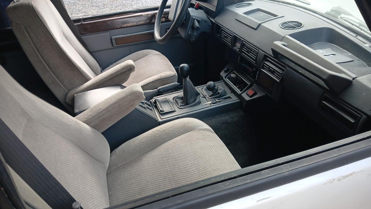 Land Rover Range 3500 v8