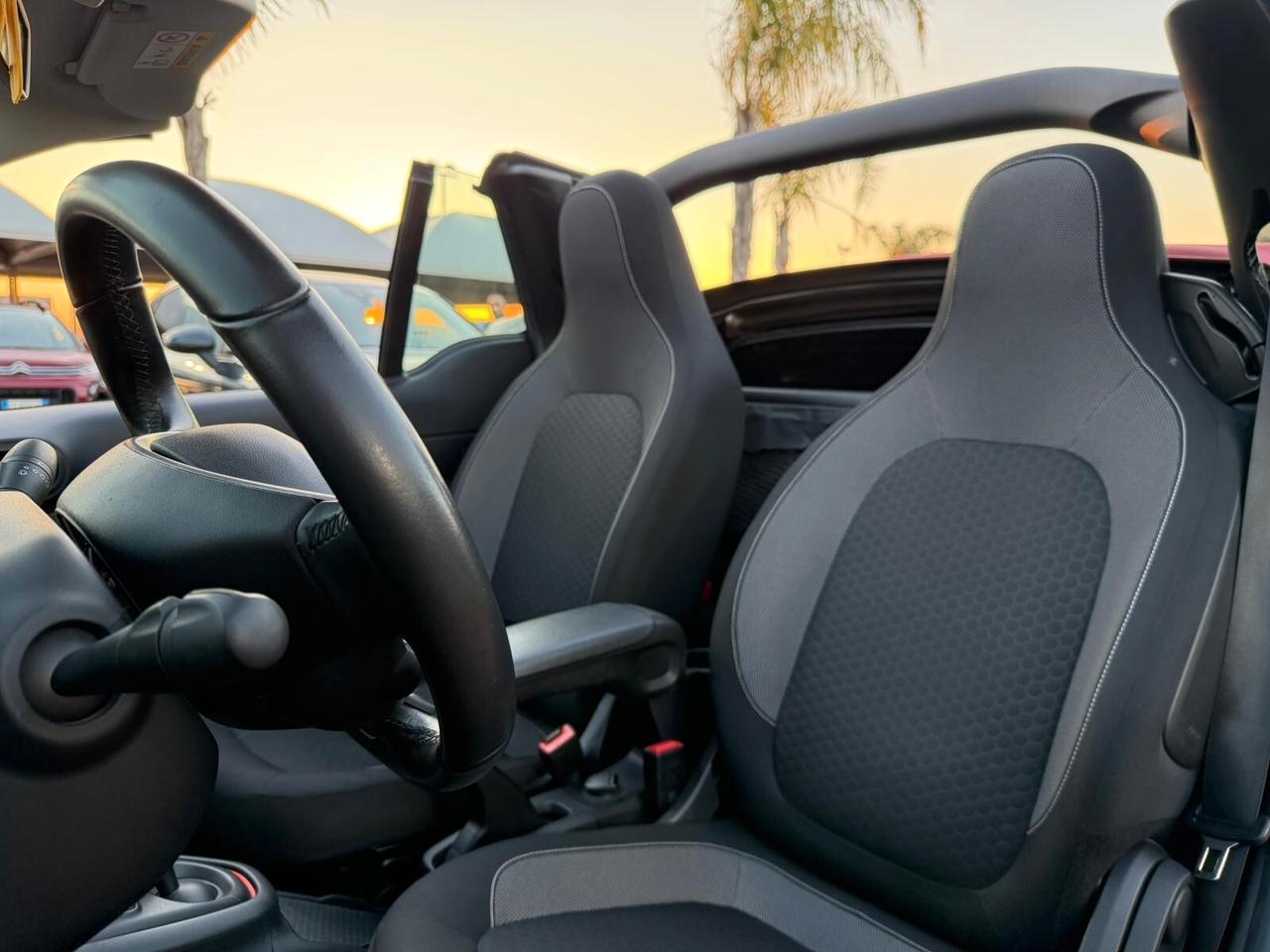 Smart ForTwo EQ cabrio Suitegrey (4,6kW)