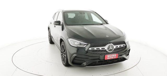 MERCEDES-BENZ GLA 200 d Automatic Premium