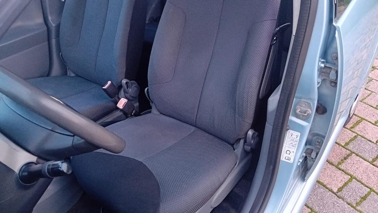 Toyota Aygo 1.0 12V VVT-i 5 porte Sol