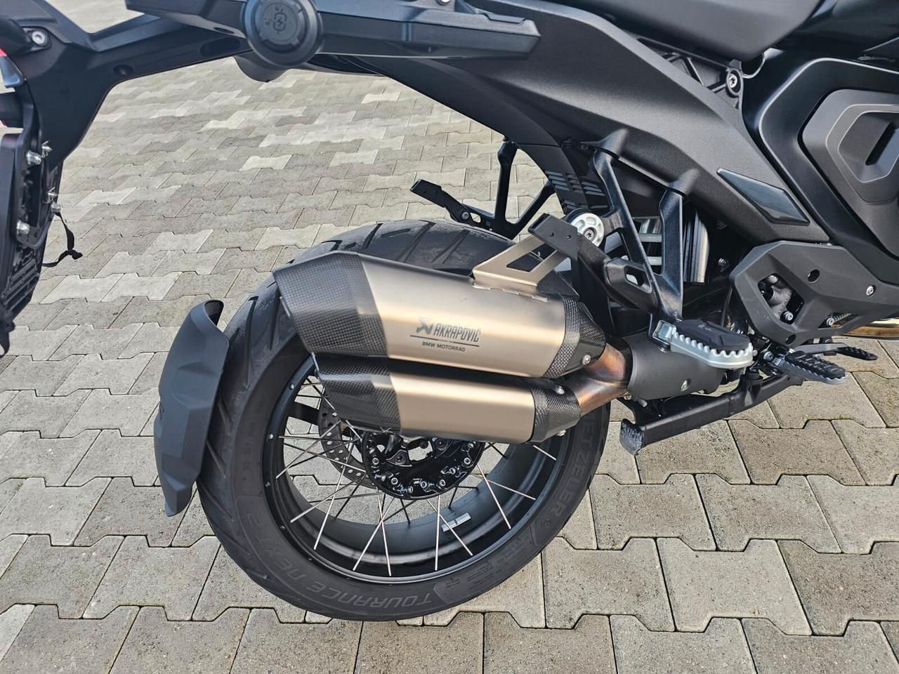 BMW R 1300 GS TRIPLE BLACK AKRAPOVIC 03/2024