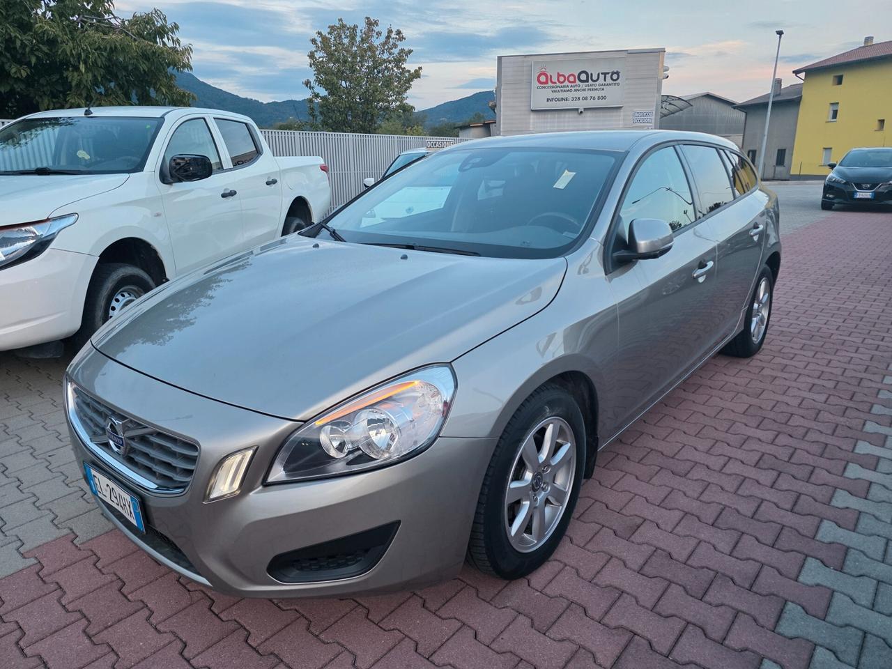 Volvo V60 1.6D perfetta e garantita 12 mesi