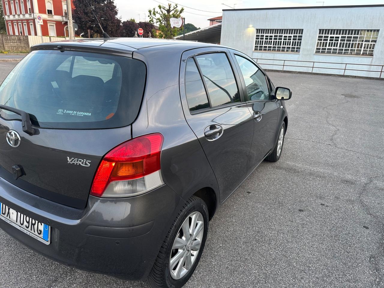 Toyota Yaris 1.4 D-4D 5 porte Sol