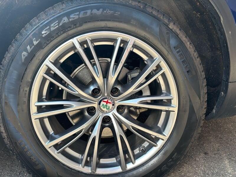 Alfa Romeo Stelvio 2.2 Turbo Diesel 180CV AT8 Q4 Super