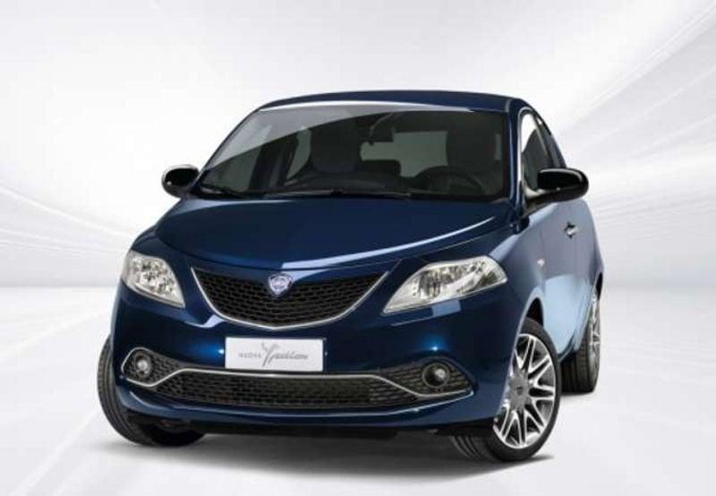 Lancia Ypsilon 5 Porte 1.2 Black and Noir