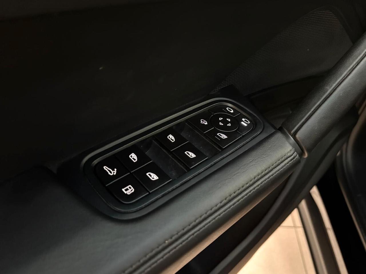 Porsche Cayenne Coupé 3.0 V6 E-Hybrid