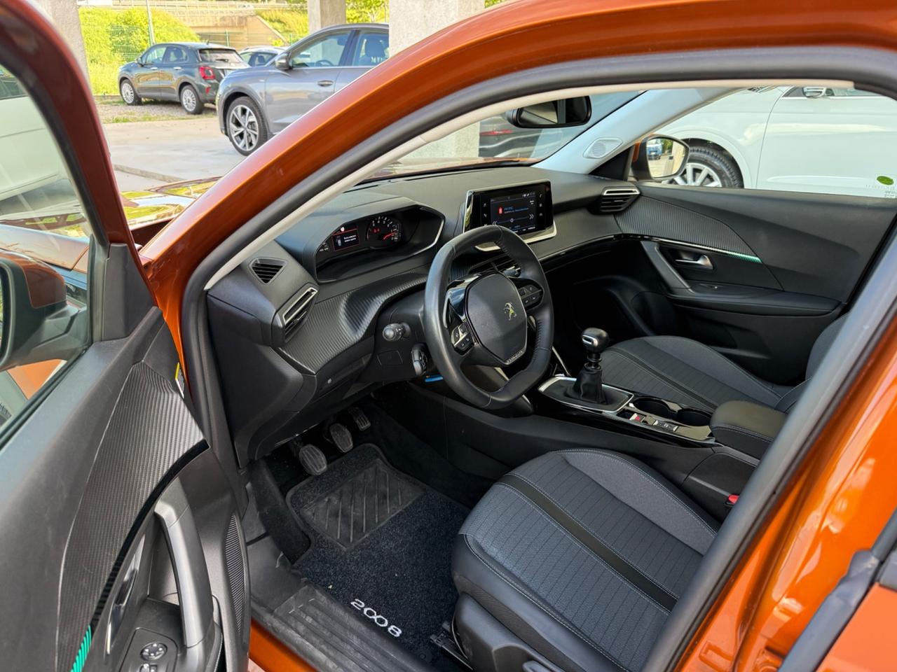 Peugeot 2008 BlueHDi 110 S&S Allure Pack