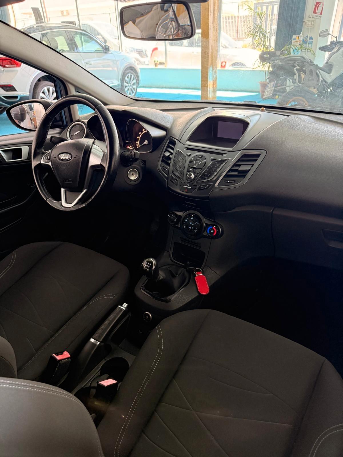 Ford Fiesta 1.4 5 porte Bz.- GPL Black & White Edition