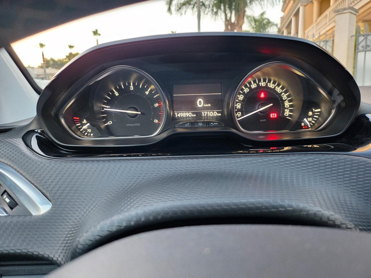 Peugeot 2008 BlueHDi 100 Allure