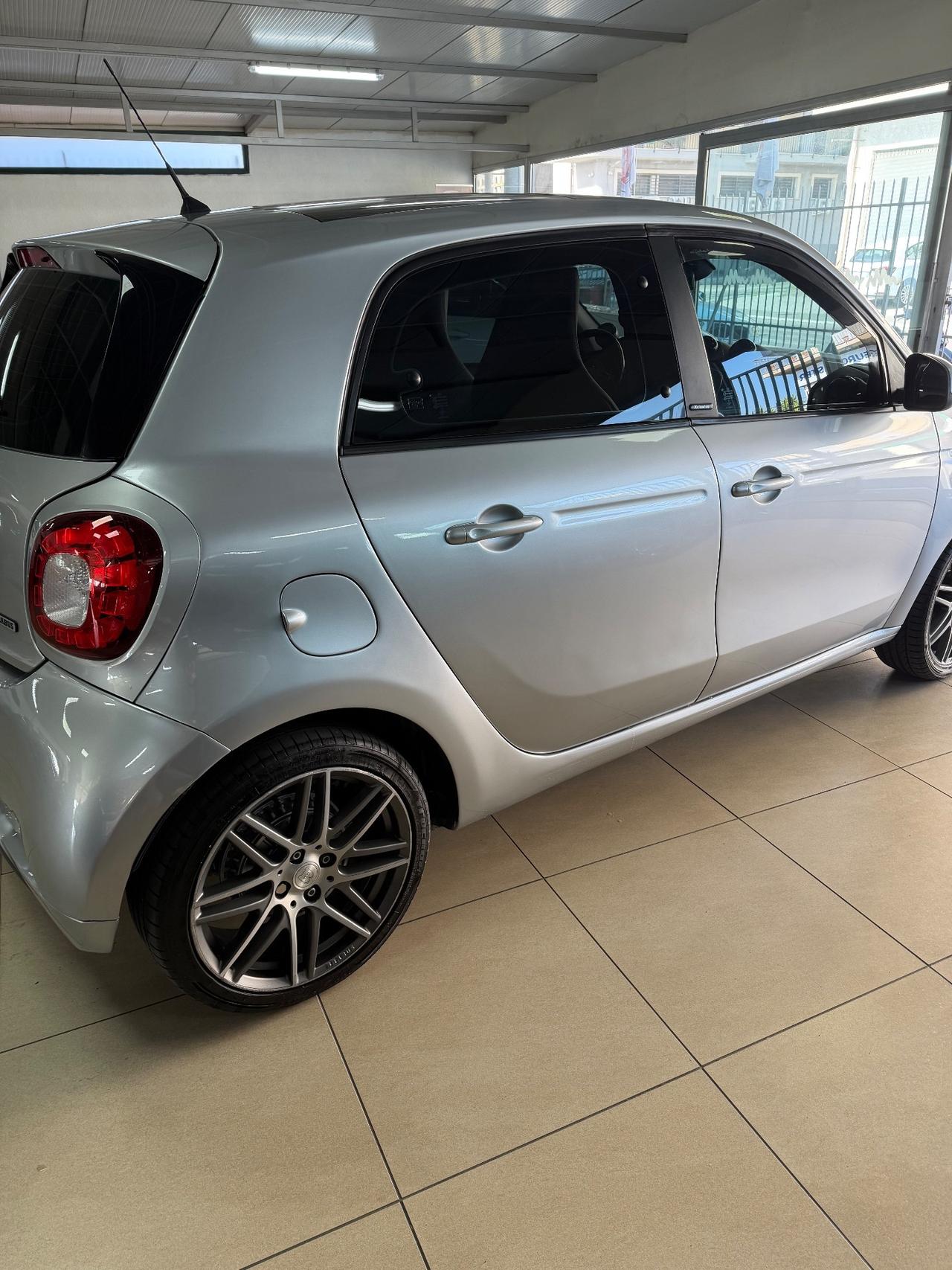 Smart ForFour 1.0 70CV ALLESTIMENTO BRABUS AUTOMATICO