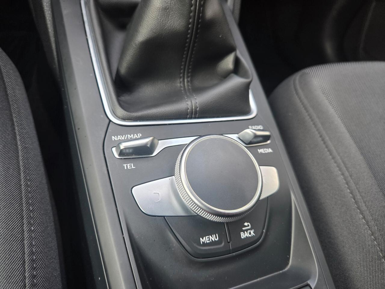 Audi Q2 2.0 TDI 116 CV Business 30