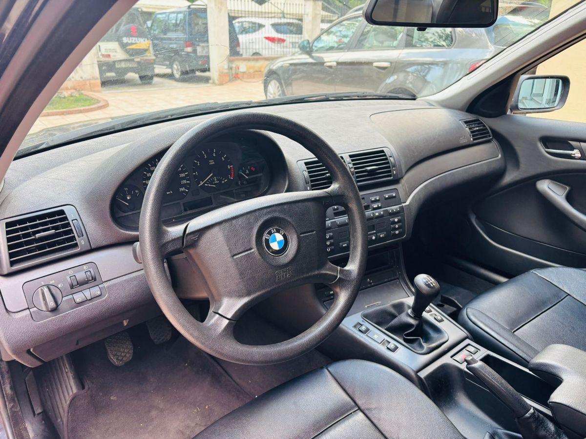 BMW - Serie 3 - 318i 4 porte