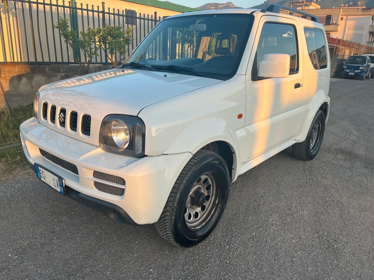 Suzuki Jimny 1.3i 16V cat 4WD JLX MAI FUORISTRA
