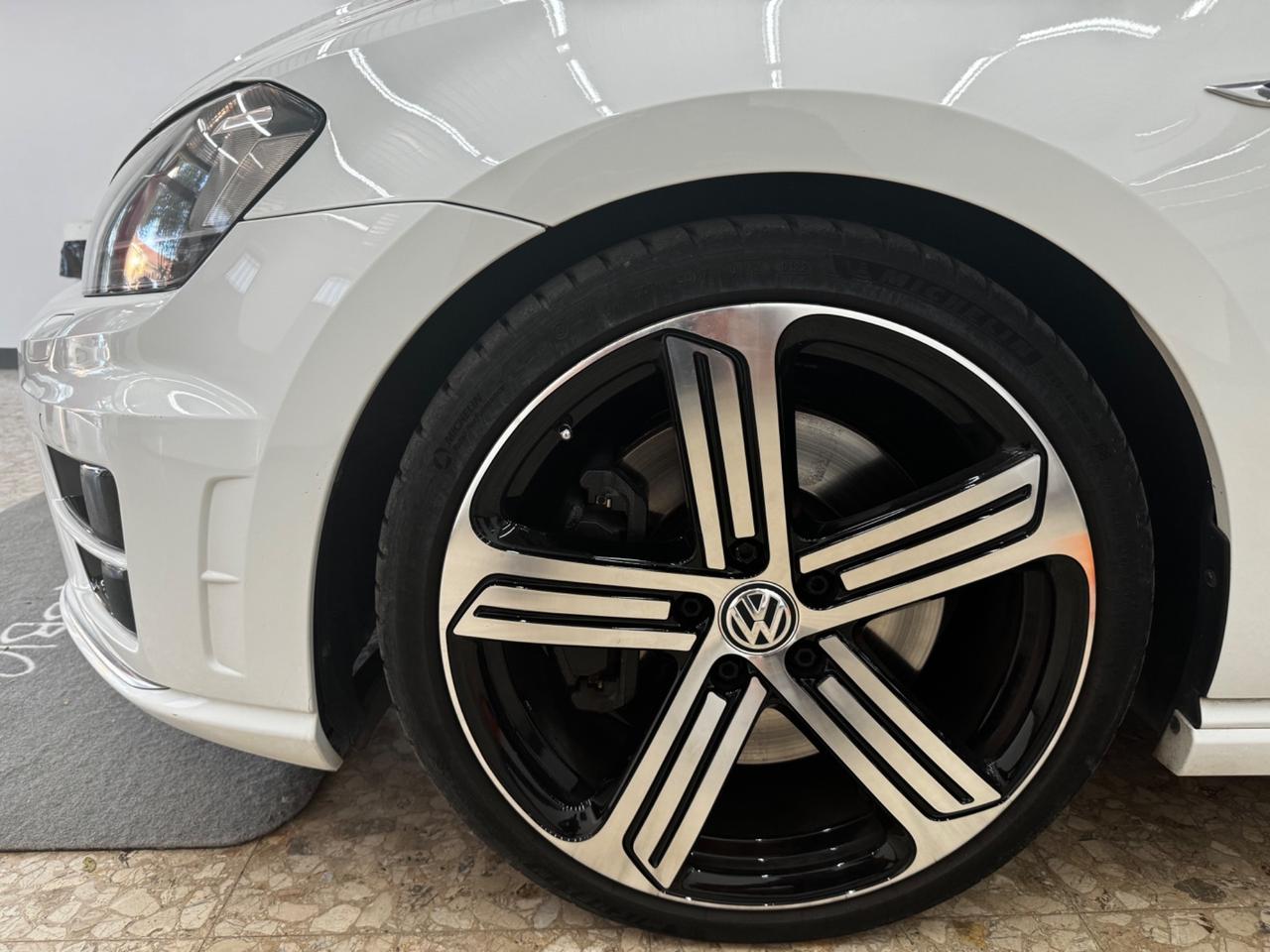 Volkswagen Golf R 2.0 DSG 5p.